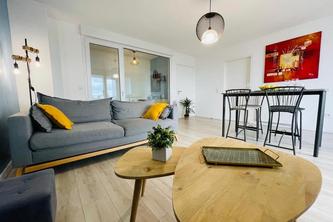 Bright Apartment In A New Building With Garage Тур Экстерьер фото